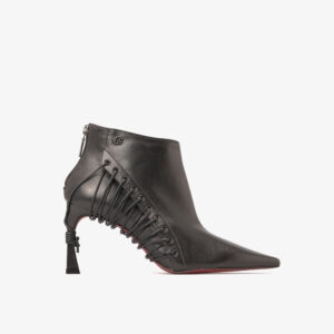 Bota com Metais e Amarração