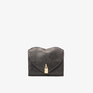 Bolsa de Coração com Alça de Corrente Preta