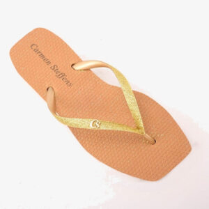 Chinelo Dourado