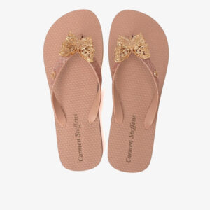 Chinelo com Metal em Formato de Borboleta