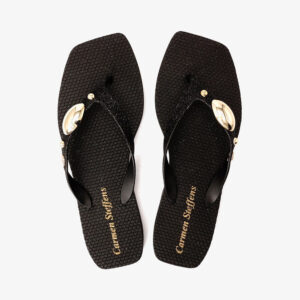 Chinelo com Metais Preto